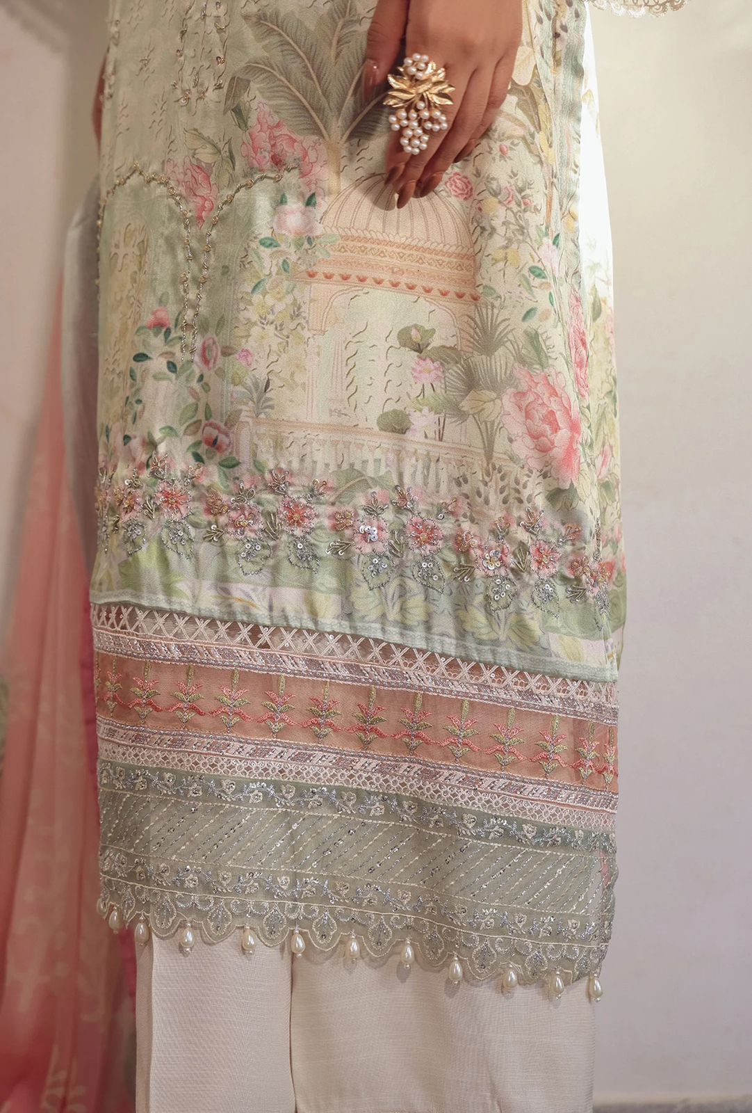 WhatsApp Image 2024-11-09 at 17.03.26 (1)