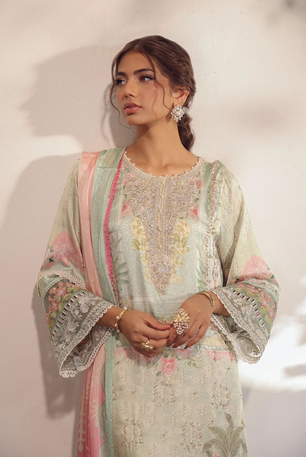 WhatsApp Image 2024-11-09 at 17.03.26 (2)