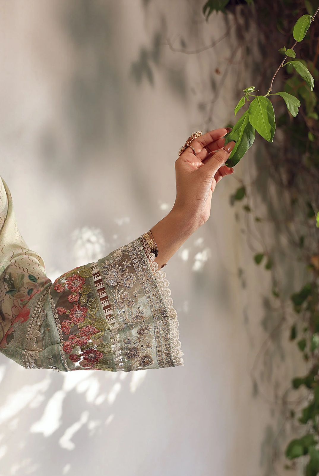 WhatsApp Image 2024-11-09 at 17.03.27 (1)