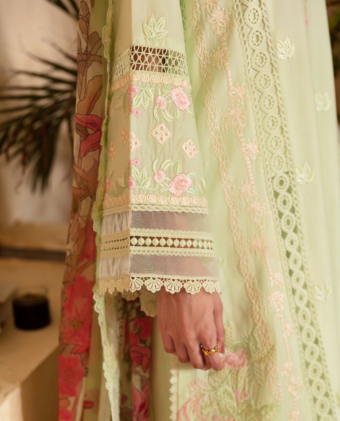 WhatsApp Image 2024-11-09 at 18.16.36 (1)